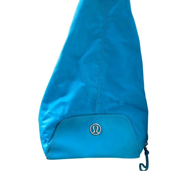 Lululemon Athletica Sun sand savasana beach Bag blue with Adjustable Strap - Picture 5 of 12
